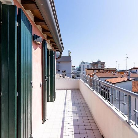 Maestrale Canova Apartments Caorle Esterno foto